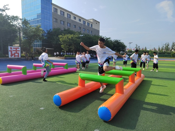 中学生素质拓展