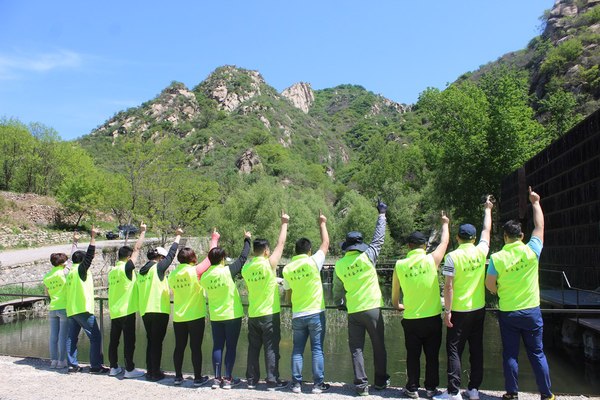 特色拓展团建活动定制